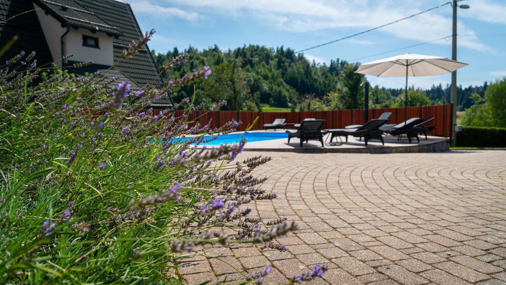 Chalets Runolist Църни Луг Екстериор снимка